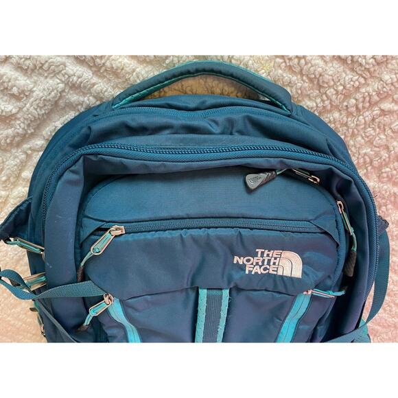 The North Face Surge Backpack Blue 30L FlexVent Laptop Hiking Travel Bag - Picture 4 of 10